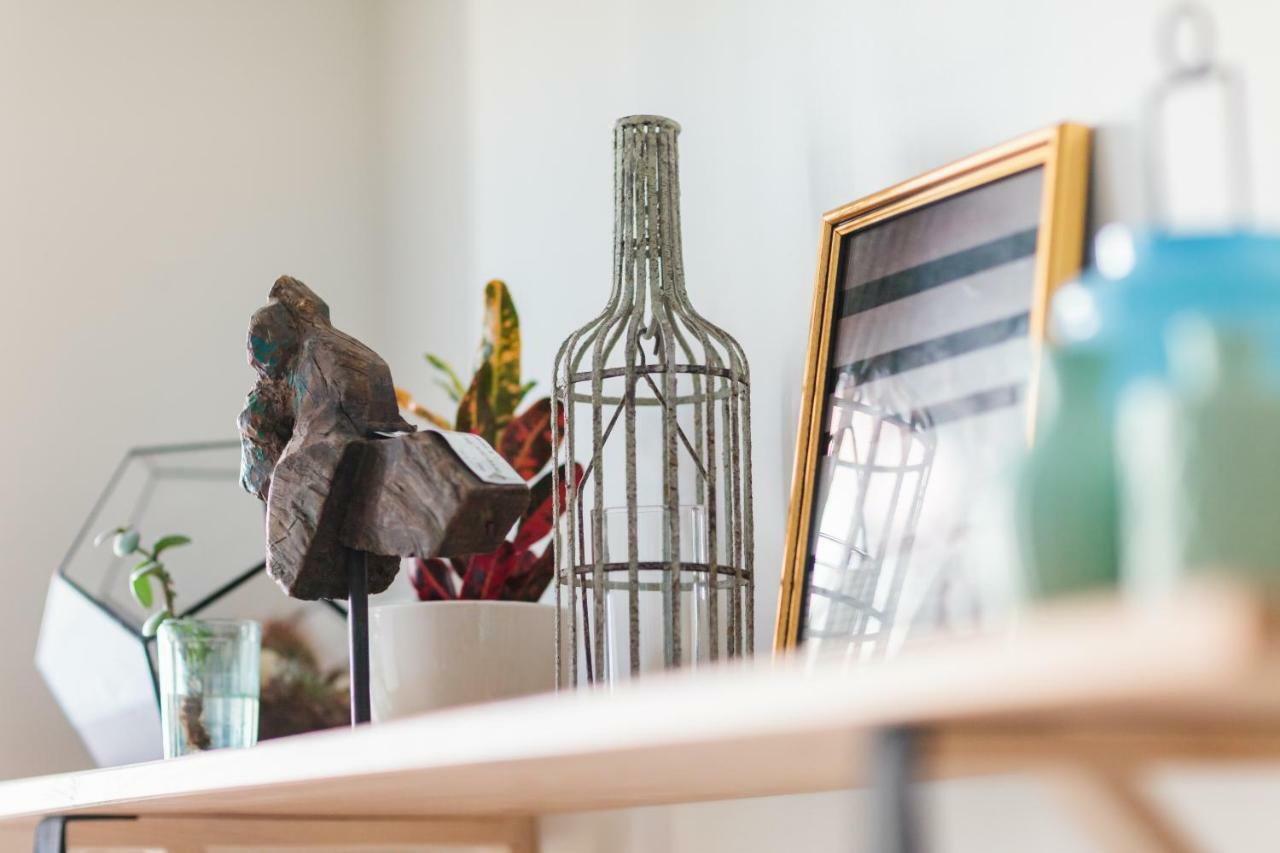 Trendy Local Apartment براغ المظهر الخارجي الصورة